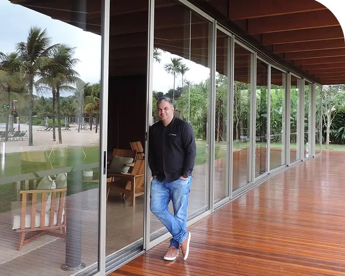 Gestor da HelpWin em obra residencial de alto padrão